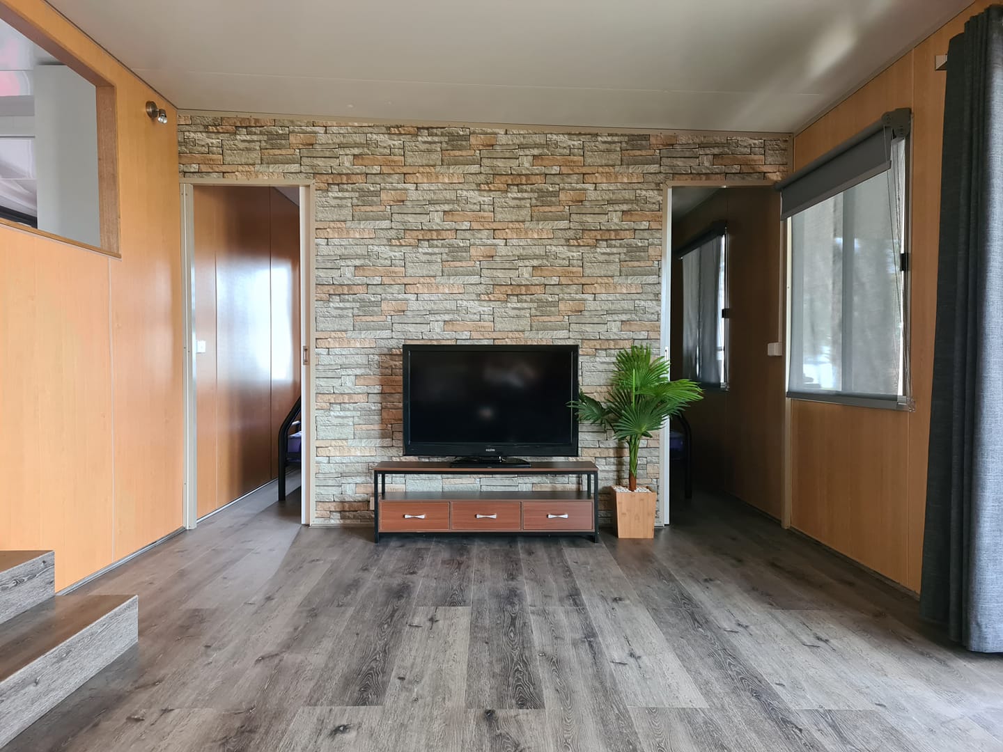 BSF-24 Zen Norwegian Oak 1800 x 228 x 7mm