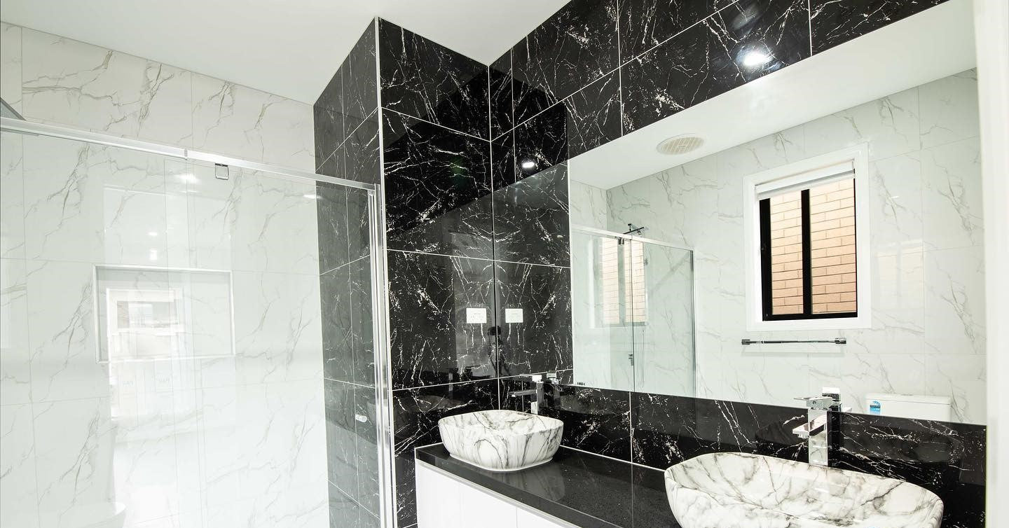 BT734 CLASSY BLACK 600X600 POLISHED