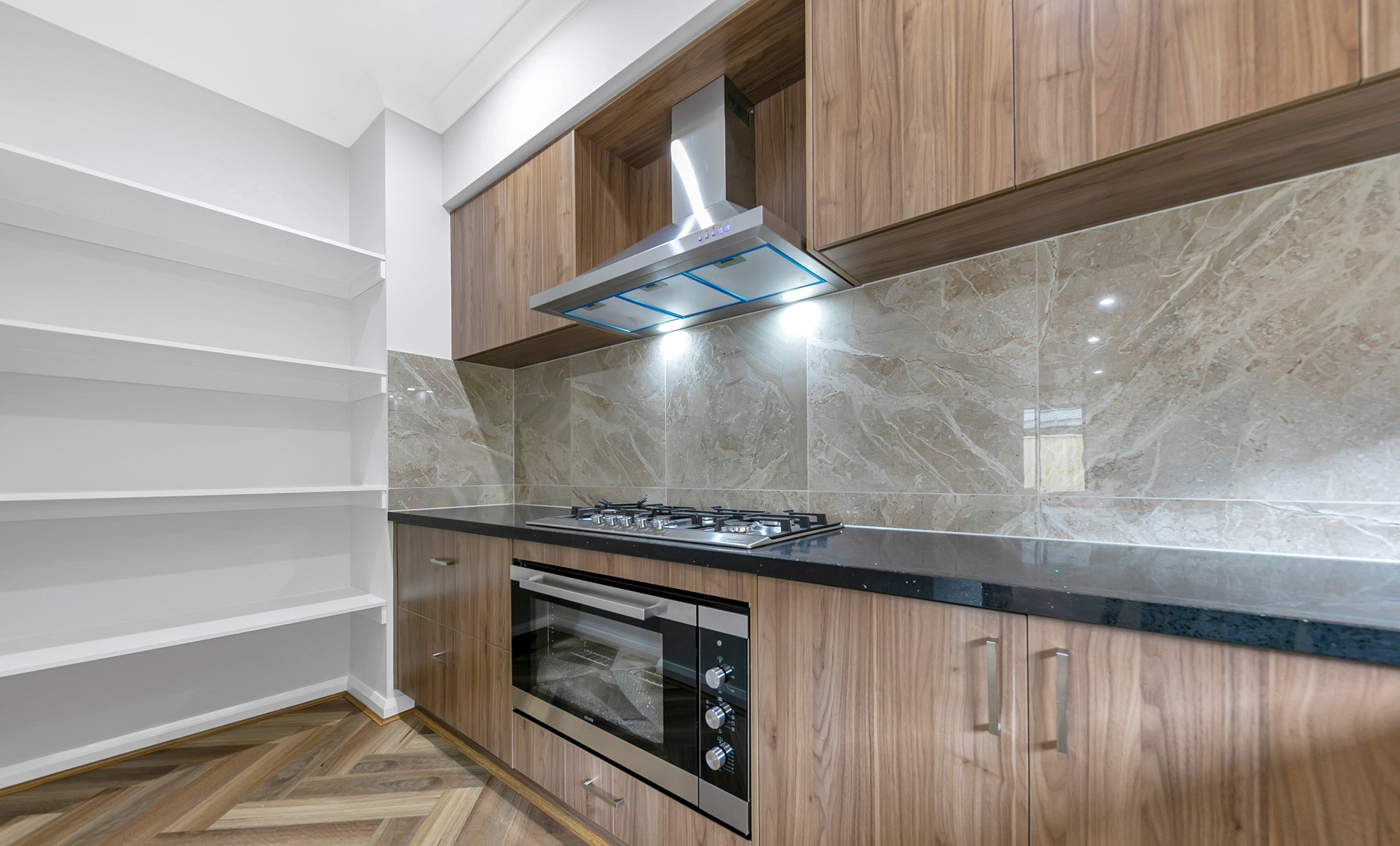 BT1186 ARMANI CARAMEL 300X600 POLISHED