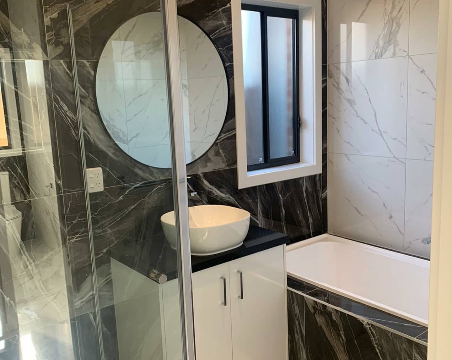 BT759 BLACK MARBLE 600X600 POLISHED
