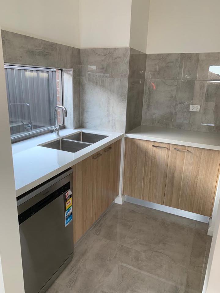 BT705 ASPIRE LIGHT GREY 600X600 POLISHED