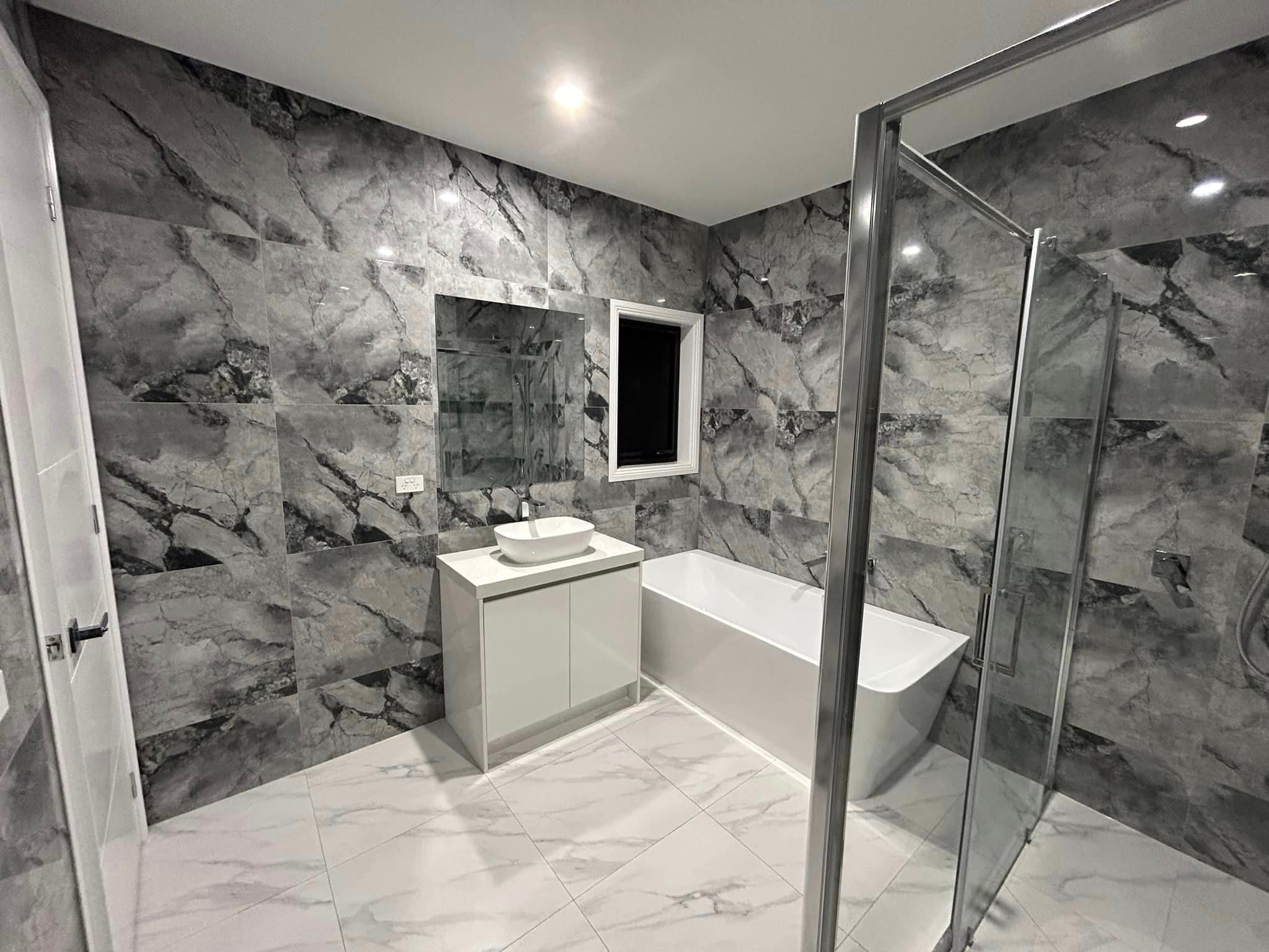 BT765 OCEAN GREY 600X600 POLISHED