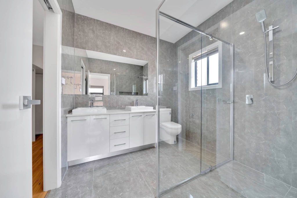 BT733 STORM GREY 600X600 POLISHED