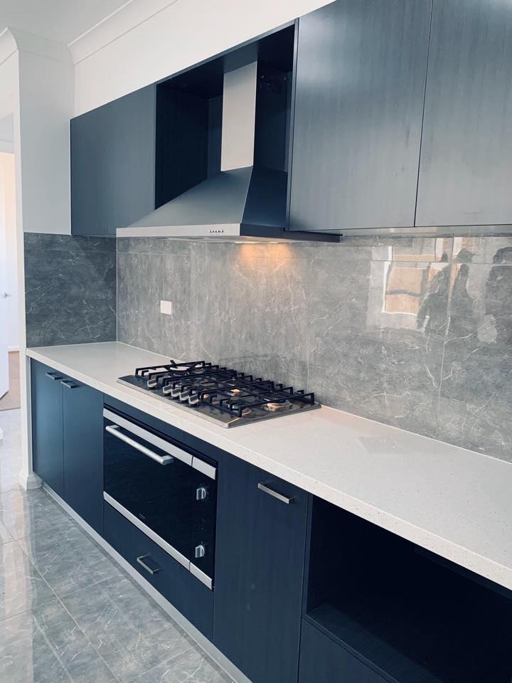 BT733 STORM GREY 600X600 POLISHED