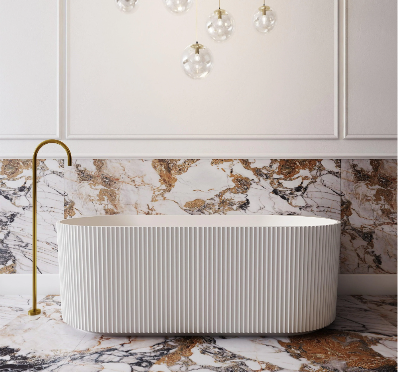 BATH TUB