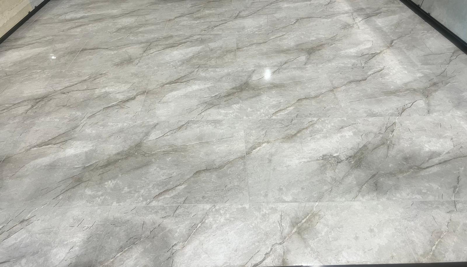 BT825 GOLDEN ENGRAVED 1200X600 POLISHED