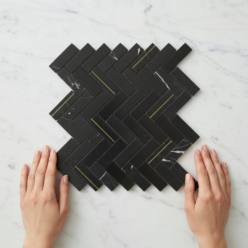 BT3337 GOLDEN HERRINGBONE NERO MARQUINA 320x280x8